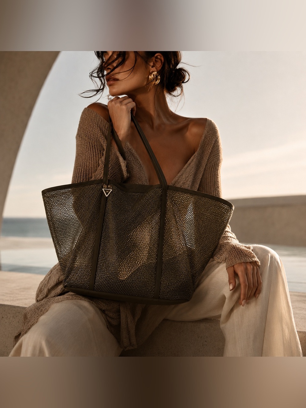 The Attico Via del Mare Mesh Tote – Military Green
